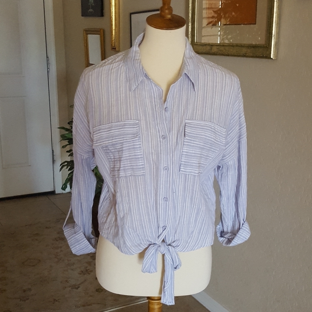 Lumiere' - Blue & White Cropped Blouse